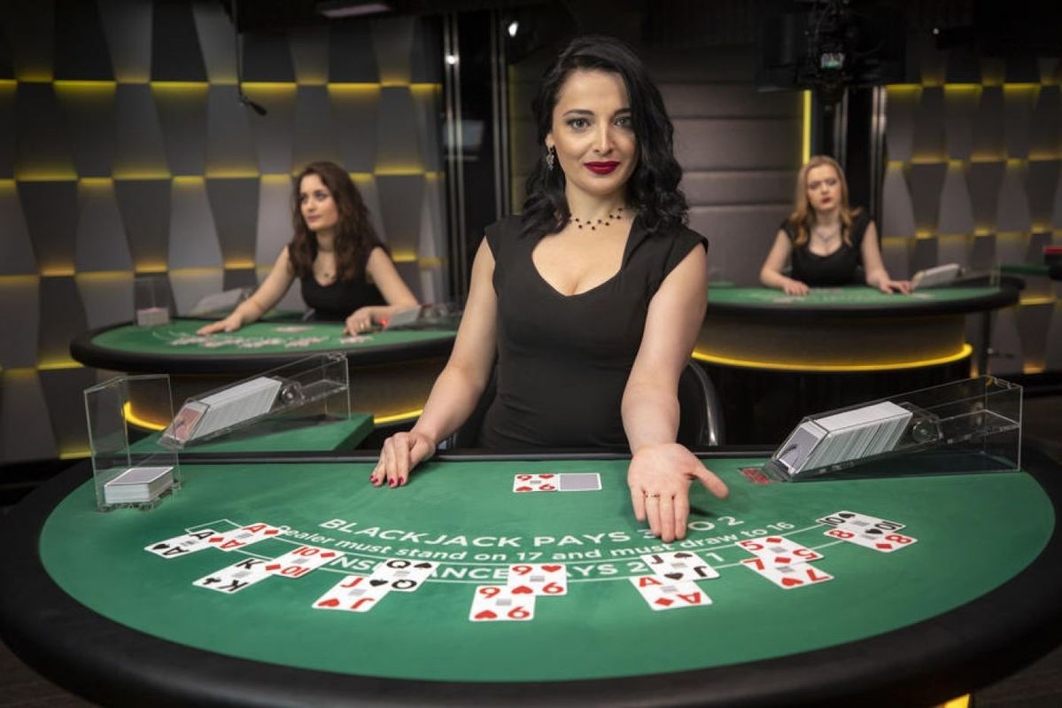 Blitz Poker Live Casino